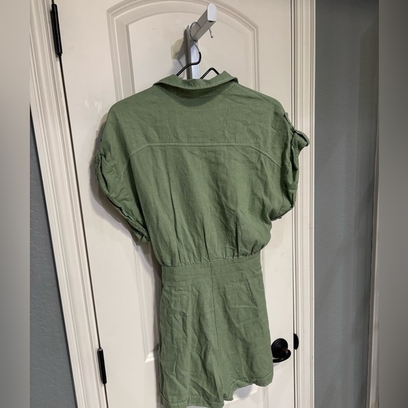 Zara Topstitched Romper Green Belt Tie Button Front Roll Tab Sleeve Collar Sz S - Picture 3 of 5